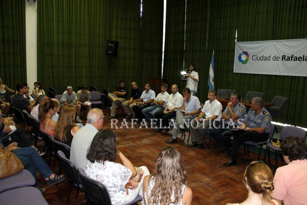 Vecinos preocupados por la seguridad entregaron petitorio al Intendente Municipal