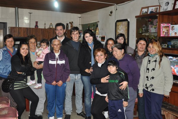 Germán Bottero en barrio Amancay, Jardín e Italia.