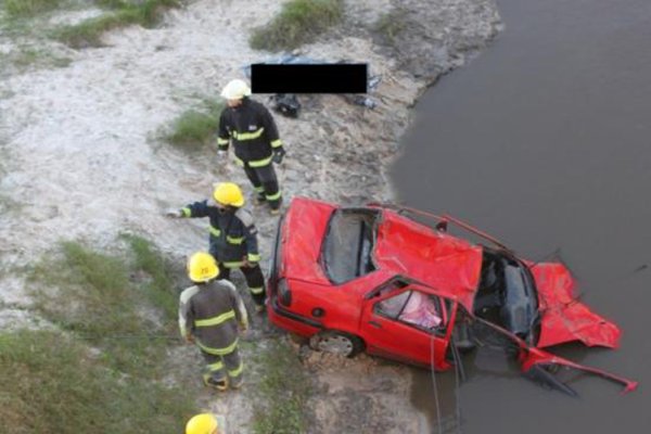 Madrugada fatal: 2 muertos en el Río Los Amores