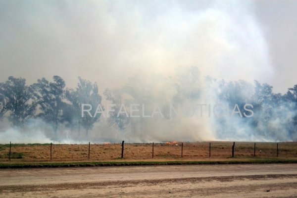 Un importante incendio se liberó en el oeste de la ciudad