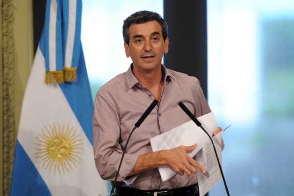 Randazzo indicó que el tren ingresó en la estación de Once a una velocidad mayor que la permitida