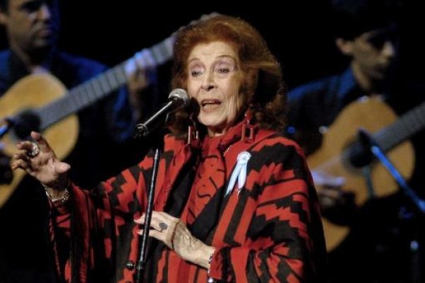 A los 102 años, falleció la inmensa "cantora nacional" Nelly Omar