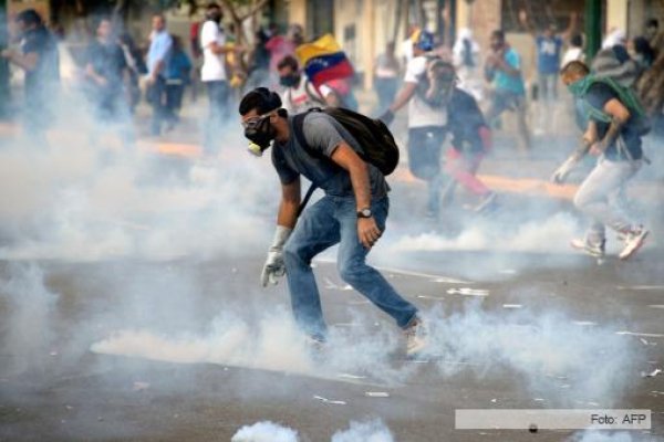 Dos nuevas muertes de chavistas y opositores en Venezuela