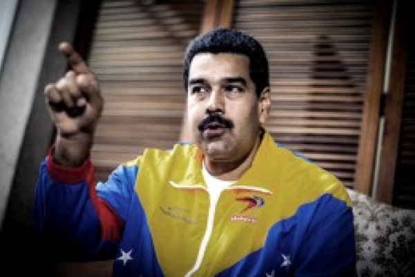 Maduro autorizó a la militancia a tomar la calle si intentan desplazarlo