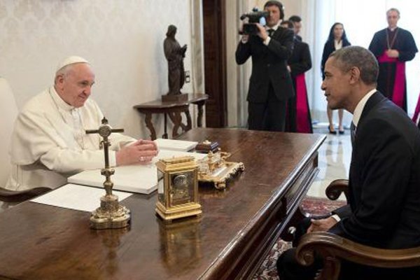 "Rece por mí y por mi familia", le pidió Obama al Papa