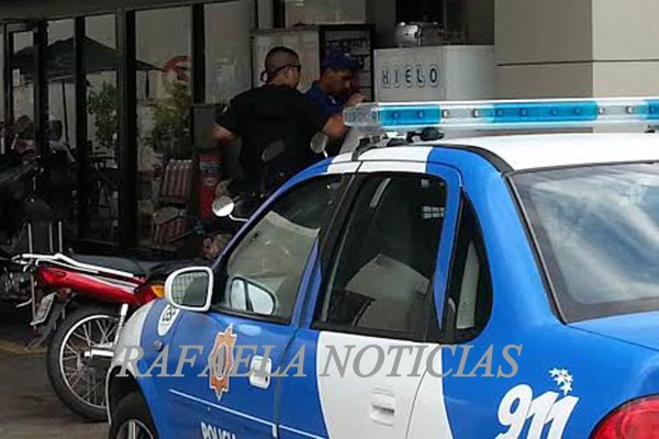 En dos arrebatos roban sendos celulares