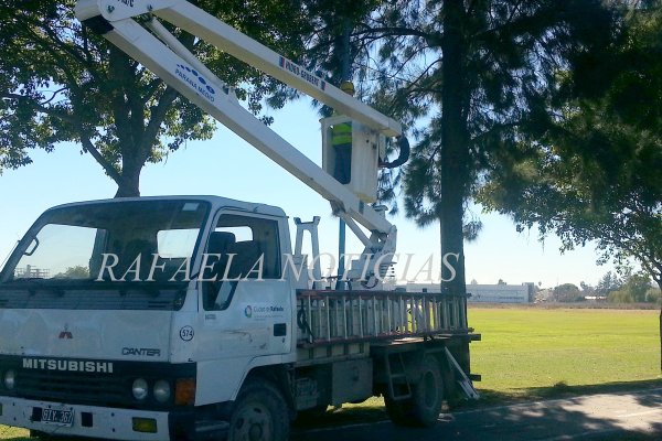 Reparan luminarias de la ciclovía