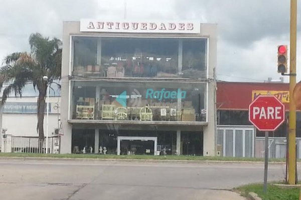 Robaron en un comercio de Antigüedades