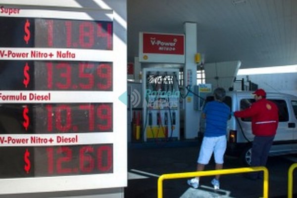 Consideran "histórica" la rebaja del 5 % en el  de los combustibles