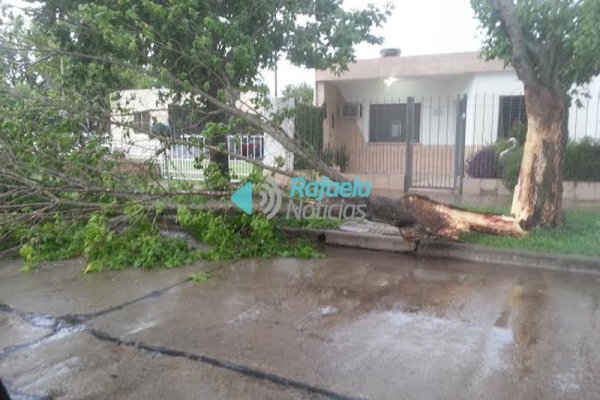 Fuerte tormenta sobre la ciudad