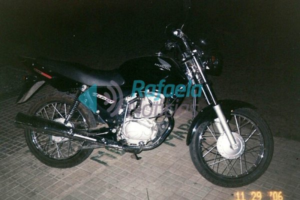 Roban una moto