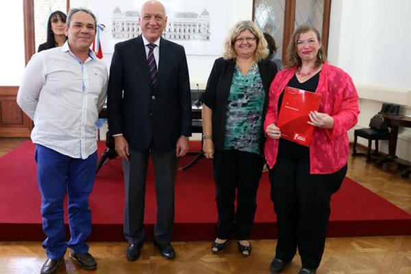 Bonfatti entregó más de 13 millones a escuelas de educación técnica