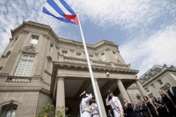 Cuba reabrió su embajada en EEUU en una ceremonia con 500 invitados