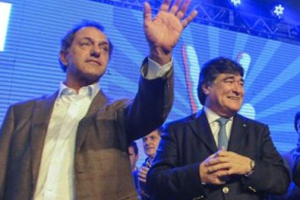 Scioli difundió su compromiso con la educación, la ciencia y la tecnología