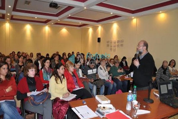 Comenzó la 4ta. edición del trayecto de formación para docentes de escuelas secundarias santafesinas