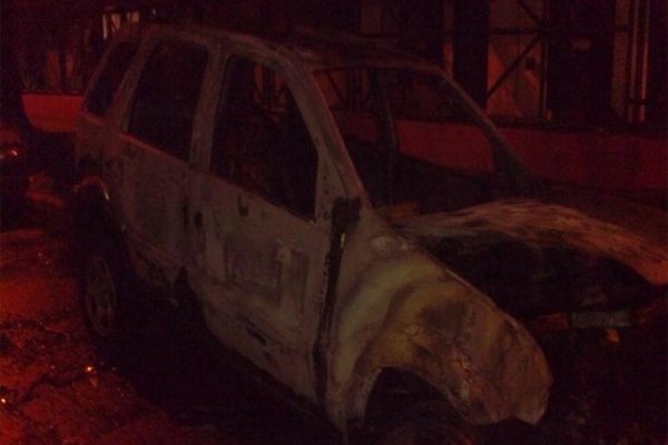 Incendiaron el auto del "Pollo" Sobrero