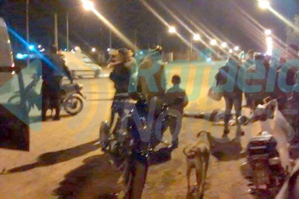 Habría estado alcoholizado y cayó de su moto