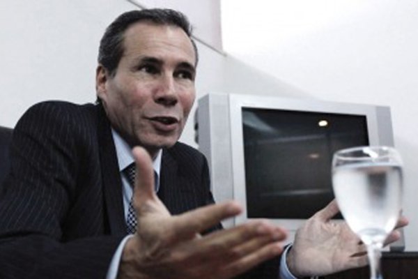 Nisman: el Gobierno ordenó desclasificar toda la documentación pública