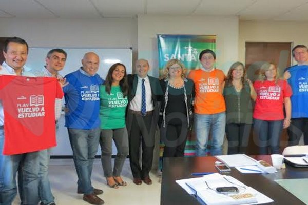 Balagué se reunió con los integrantes de la Comisión de Educación de la Cámara de Diputados.