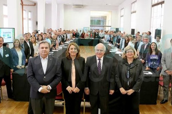 Educación debaten, Provincia, intendentes y presidentes comunales