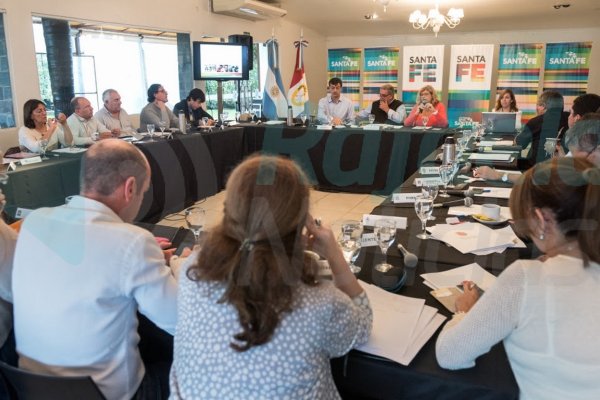 Balagué presentó el Plan Vuelvo a Estudiar en la asamblea del Consejo Federal de Educación