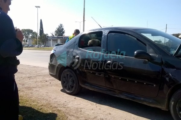 Otro accidente en los semáforos de "La Cruz"