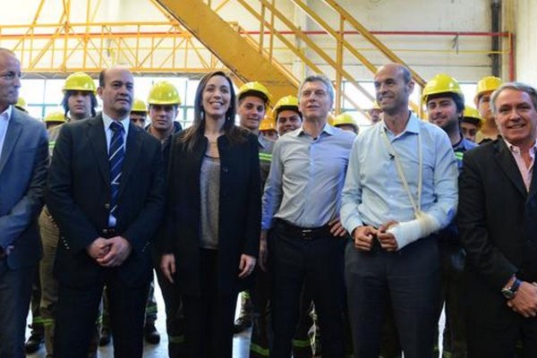 Macri presentó junto a Vidal e Insaurralde el plan de obras para la red metropolitana de trenes