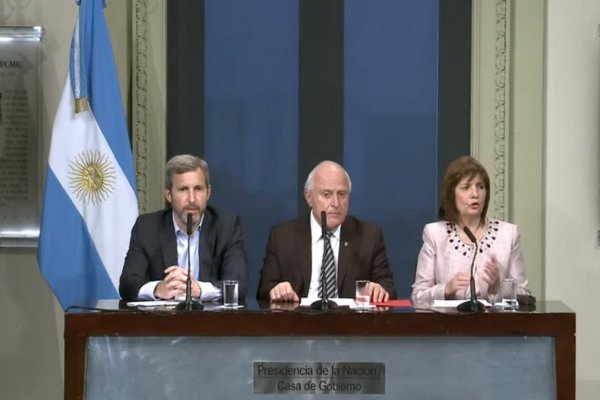 Lifschitz firmó el acuerdo para que vuelvan las fuerzas federales a la provincia de Santa Fe