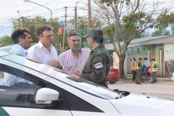 El intendente Castellano recorre operativos de Gendarmería