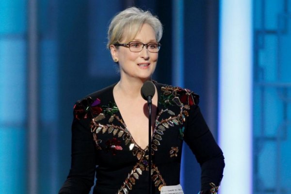 Meryl Streep cruzó a Trump en los Globo de Oro: "Vamos a necesitar de los periodistas para cuidar la verdad"