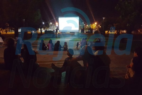 Cine en los Barrios y un gran cierre en el Malvinas Argentinas