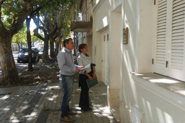 Calle Alvear: El municipio intervendrá la zona afectada por las aves