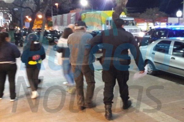 Aprehenden a un septuagenario por robar en un comercio