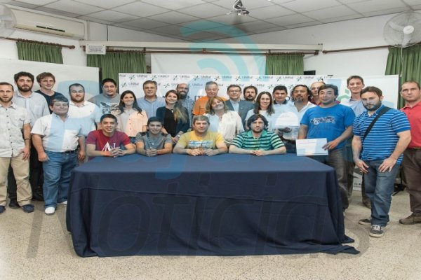 UNRaf: entrega de certificados del curso de instalación de colectores solares