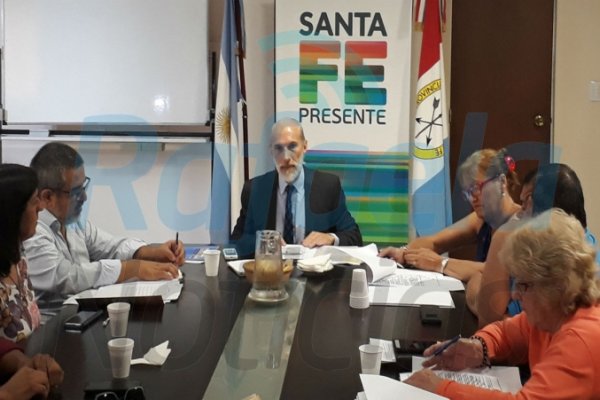 El Ministerio de Educación realizó la última reunión técnica del año con los gremios docentes