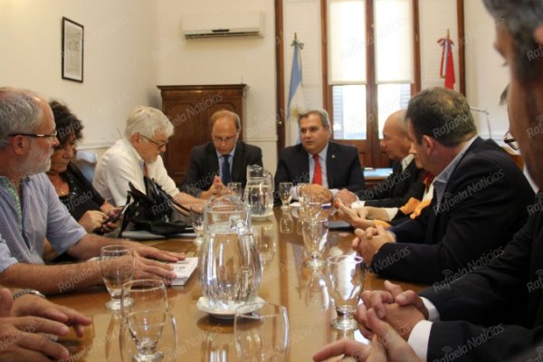 Se realizó la tercera reunión paritaria