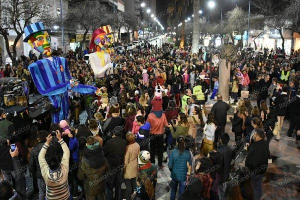 Artistas rafaelinos abrieron el Festival de Teatro Rafaela 2018