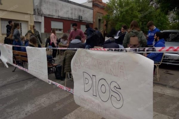 Protesta de estudiantes universitarios en Rafaela