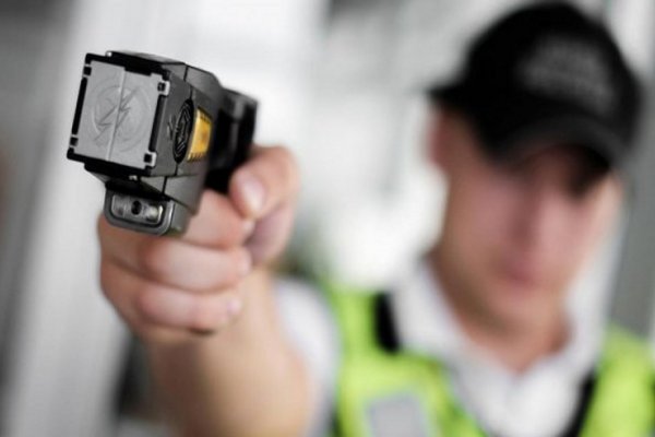 Santa Fe suma 50 pistolas Taser: ¿Cuándo estarán disponibles?