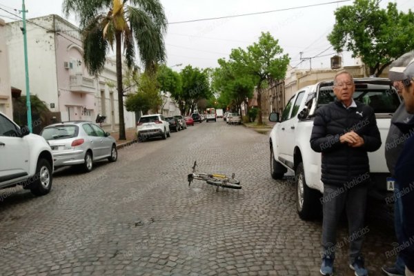 Ciclista y motociclista lesionados en accidentes de tránsito