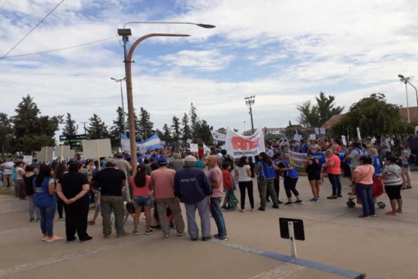 Movilización en Ceres por los trabajadores despedidos