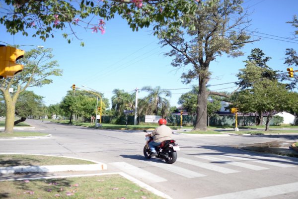 Habilitan los semáforos de Bulevar Roca y 500 Millas