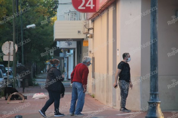 Los riesgos de que el virus llegue a la ciudad se incrementan