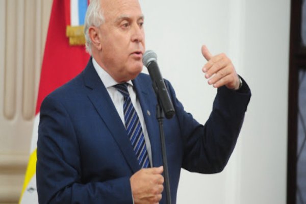 Lifschitz analiza postularse a Senador nacional en 2021