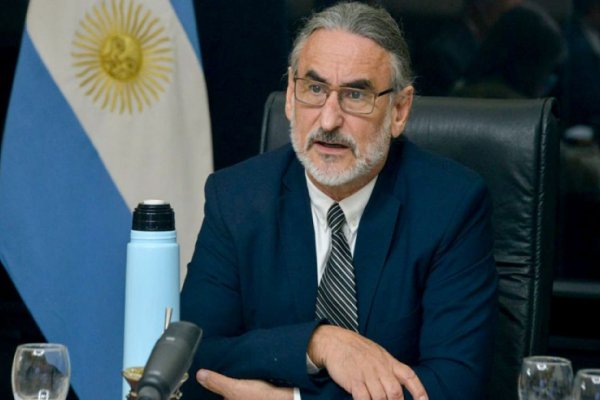 Reclamo de periodistas agropecuarios al Ministro Basterra