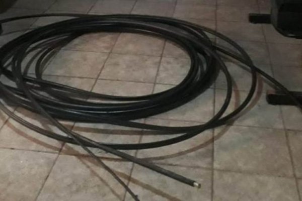 Se quedó sin luz producto del robo de cables