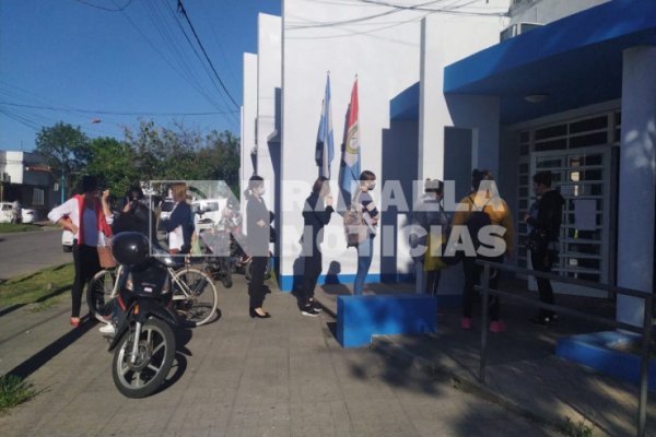 ‘’Ningún estudiante de secundaria se quedará sin banco’’