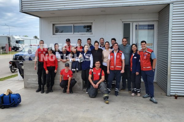 Realizan simulacro de accidentes para capacitar a bomberos y personal del 107