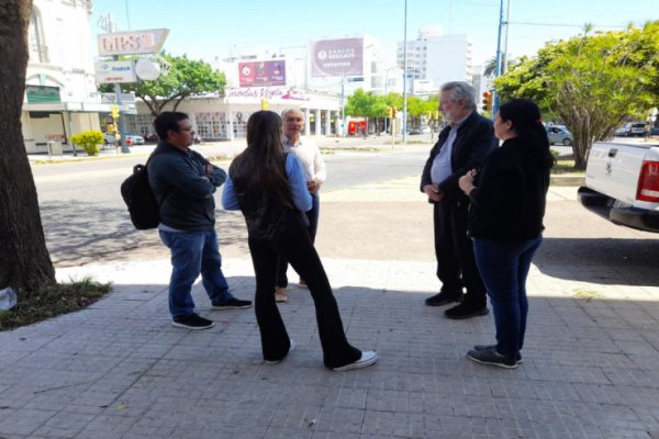 Se continúa trabajando en la semaforización de avenida Santa Fe