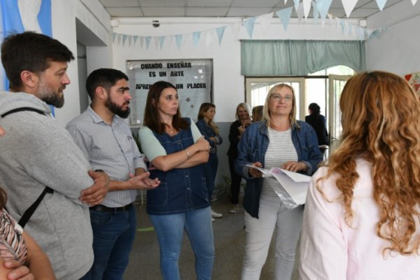 Confían en que la obra de re techado en la Escuela Villa Podio se termine ‘’en tres o cuatro semanas”